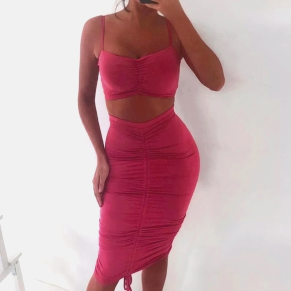 Hot Pink Two Piece Ruched Skirt Set - Picture 2 of 6